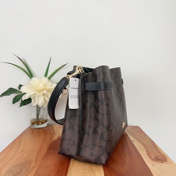 NWT Coach Hanna Shoulder Bag In Signature‎ Canvas - Picture 3 of 8